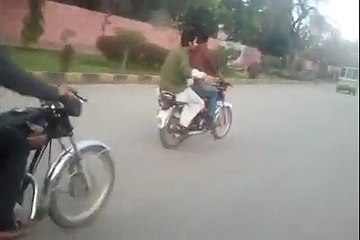 Amazing Bike Stunt Lahorei Boy