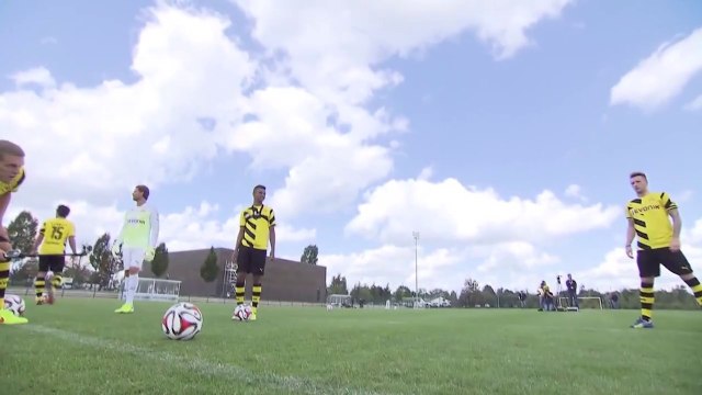 Quand Marco Reus imite Cristiano Ronaldo !