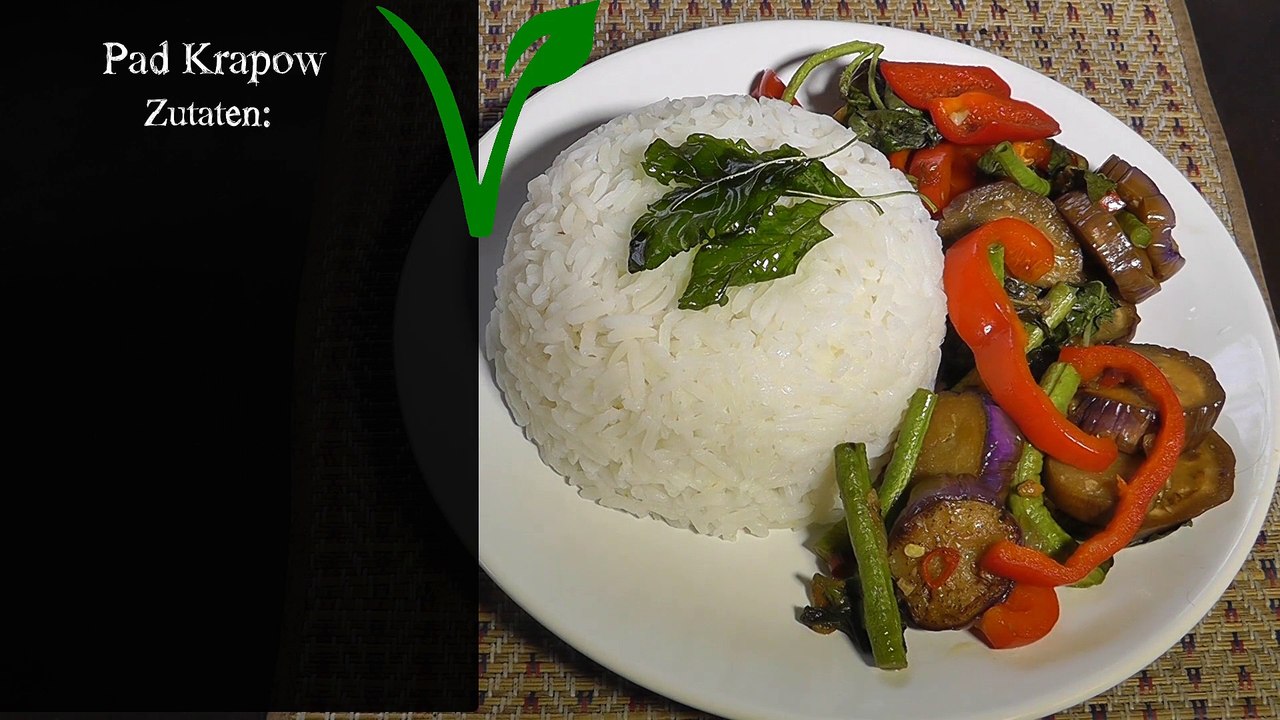 Vegan Vegetarisches Thai Rezept: Pad Krapow - Gebratene Auberginen mit Basilikum
