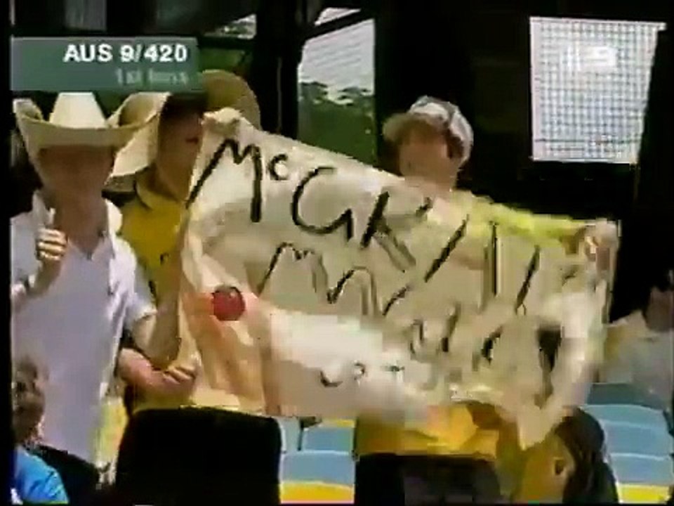 Jermaine Lawson ball by ball over, vs Australia 2005, I dont see a problem with his action
