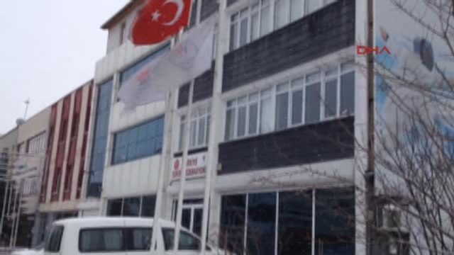 Kar Altında ve -5 Derecede Oturma Eylemi