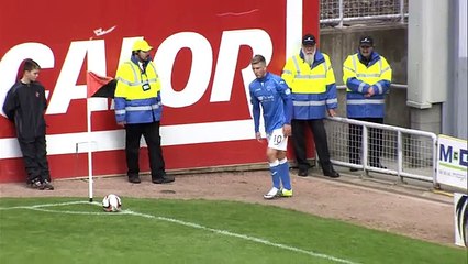 Erskine scores the ultimate counter-attack goal!