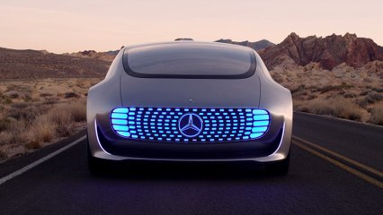 Mercedes-Benz F 015 Luxury in Motion : communiquer par le son et la lumière