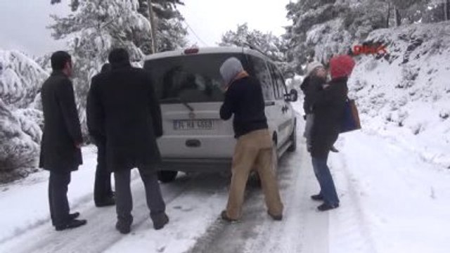 Aydın Kar Yağışı Koçarlı ve Nazilli'de de Hayatı Olumsuz Etkiledi