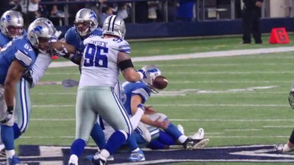 Lawrence recovers Stafford's fumble
