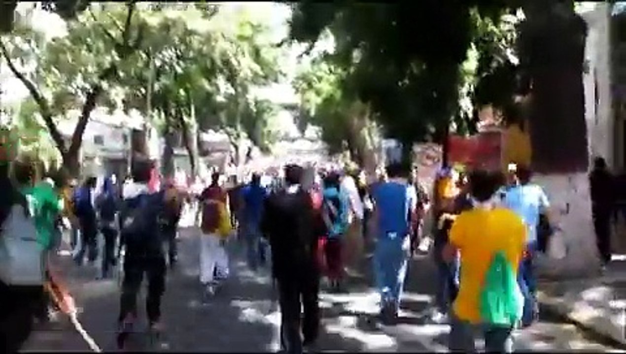 Ataque de la GNB contra marcha pacífica CALLE