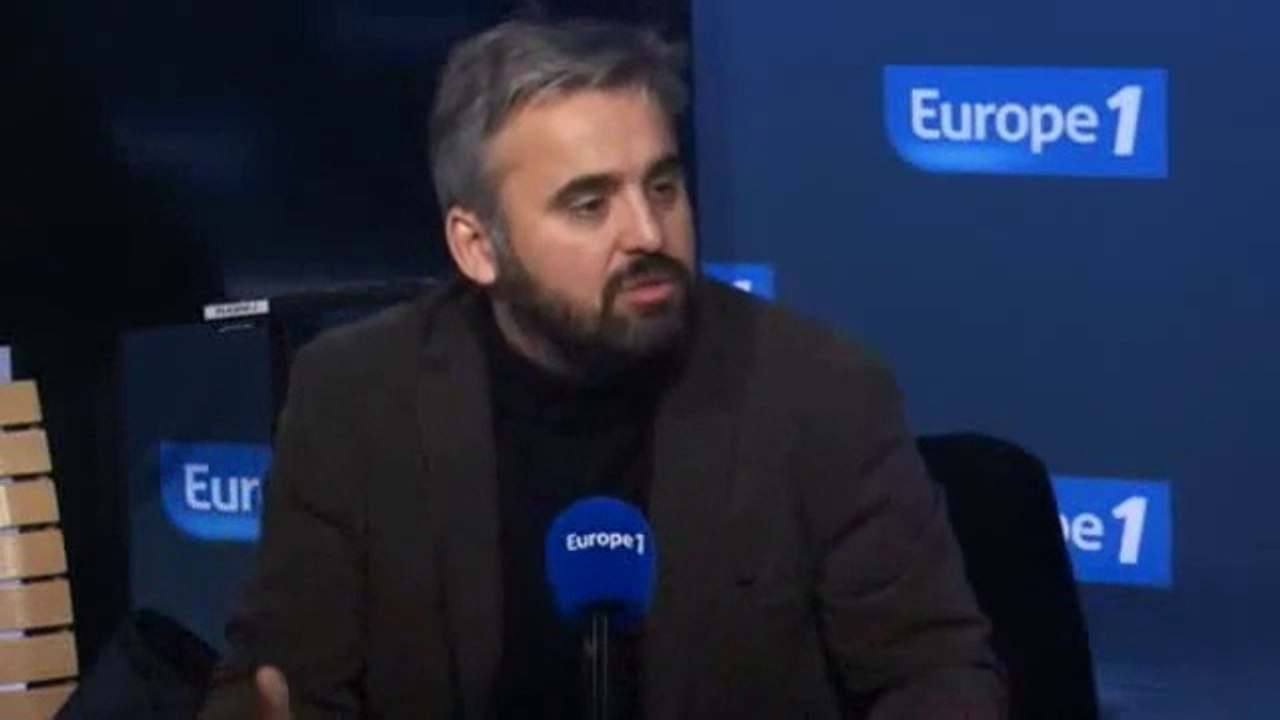 Alexis Corbière en débat sur le dernier roman de Michel  Houellebecq sur Europe 1