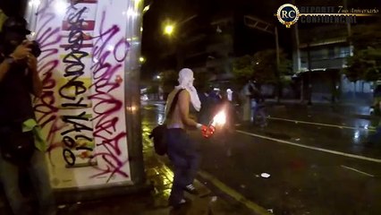 Donde hubo molotovs, cenizas quedan Chacao 27M