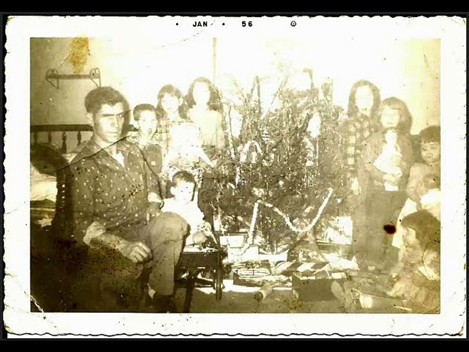 Restoration of a Christmas photograph (c. 1956)