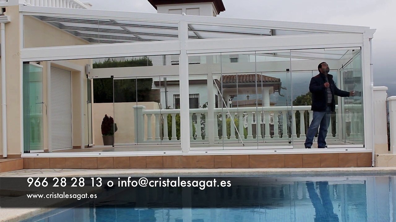 Techo movil con cortinas de cristal en orba denia