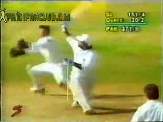 SHAHID AFRIDI's FIRST WICKET in ODI - Pak vs Sri Lanka 1996