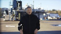 Bill Gates boit de l'eau issue de la transformation de déchets humains (matières fécales...)