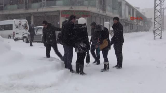 Yüksekova- Yurtta Okullara Kar Tatili