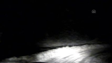 Kardan Kapanan Yol Aşılarak Doğum Yapan Kadın Kurtarıldı