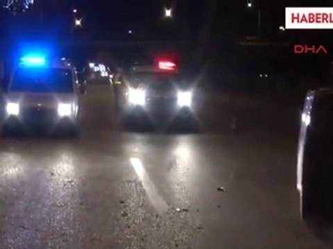 Antalya Hatalı Sollama Kazası 2 Yaralı