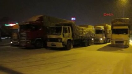 Afyonkarahisar'da Ulaşıma Kar Engeli