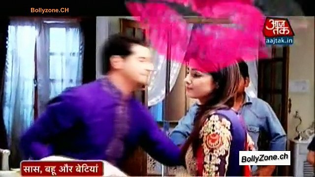 Akshara-Naitik Ka Chori-Chupke Romance!! - Yeh Rishta Kya Kehlata hai - 7th Jan 2015