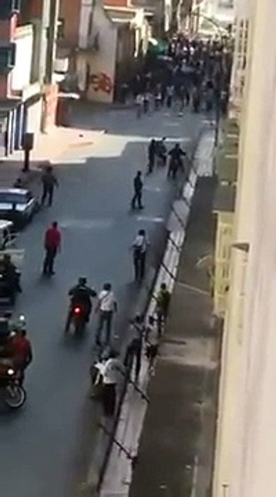 Protestas en la avenida Universidad en Caracas - 12 de febrero de 2014
