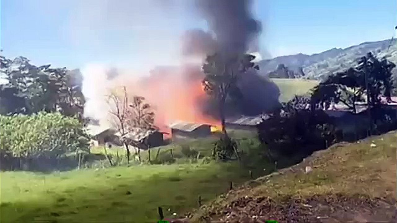 VIDEO - Explosion d'une usine de feux d'artifices