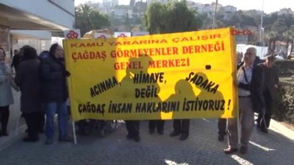 İzmir Görme Engellilerden Farkındalık Yürüyüşü