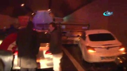 Tem Otoyolunda Zincirleme Kaza