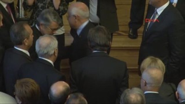 Meclis Başkanı Cemil Çiçek Bir Devletin Tek Dış Politikası Olur, Her Kurum Ayrı Telden Çalmaz