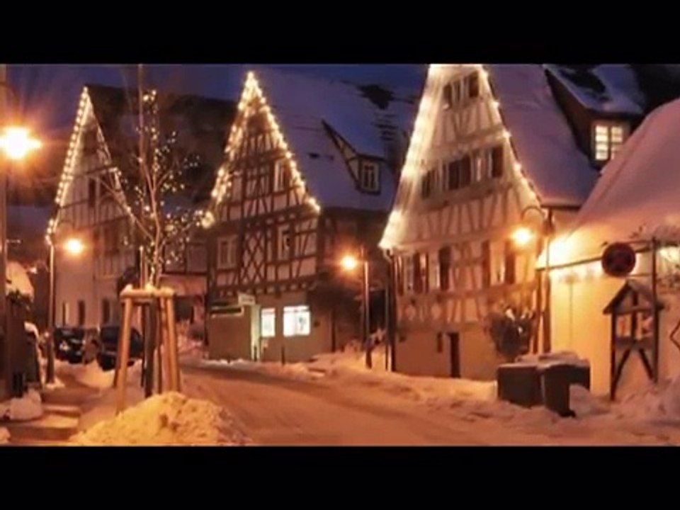 Nilüfer ♫♥♪ Her Yerde Kar Var ♫♥♪