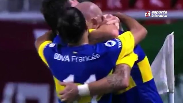 Fernando Campos sobre Santiago Silva Tecnicamente deixa a desejar