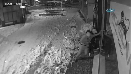 Bir dakikada iki televizyon