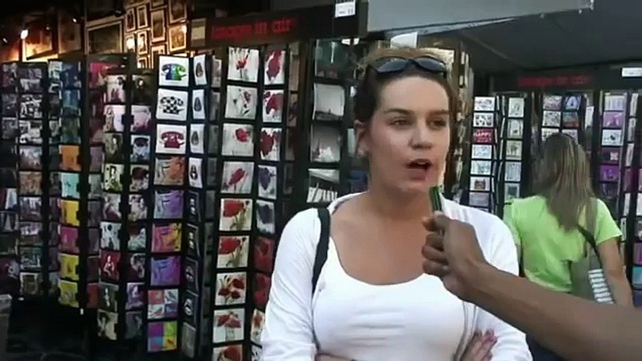 Combien de fois elles se touchent, si elles le font par derrière: ces filles vous disent tout!