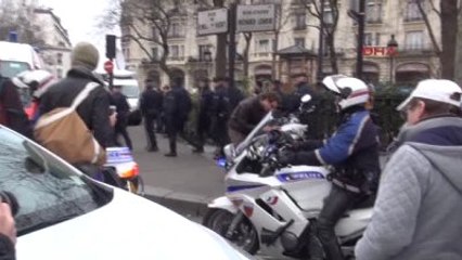 Paris'te 12 Kişinin Öldüğü Terör Saldırısı..