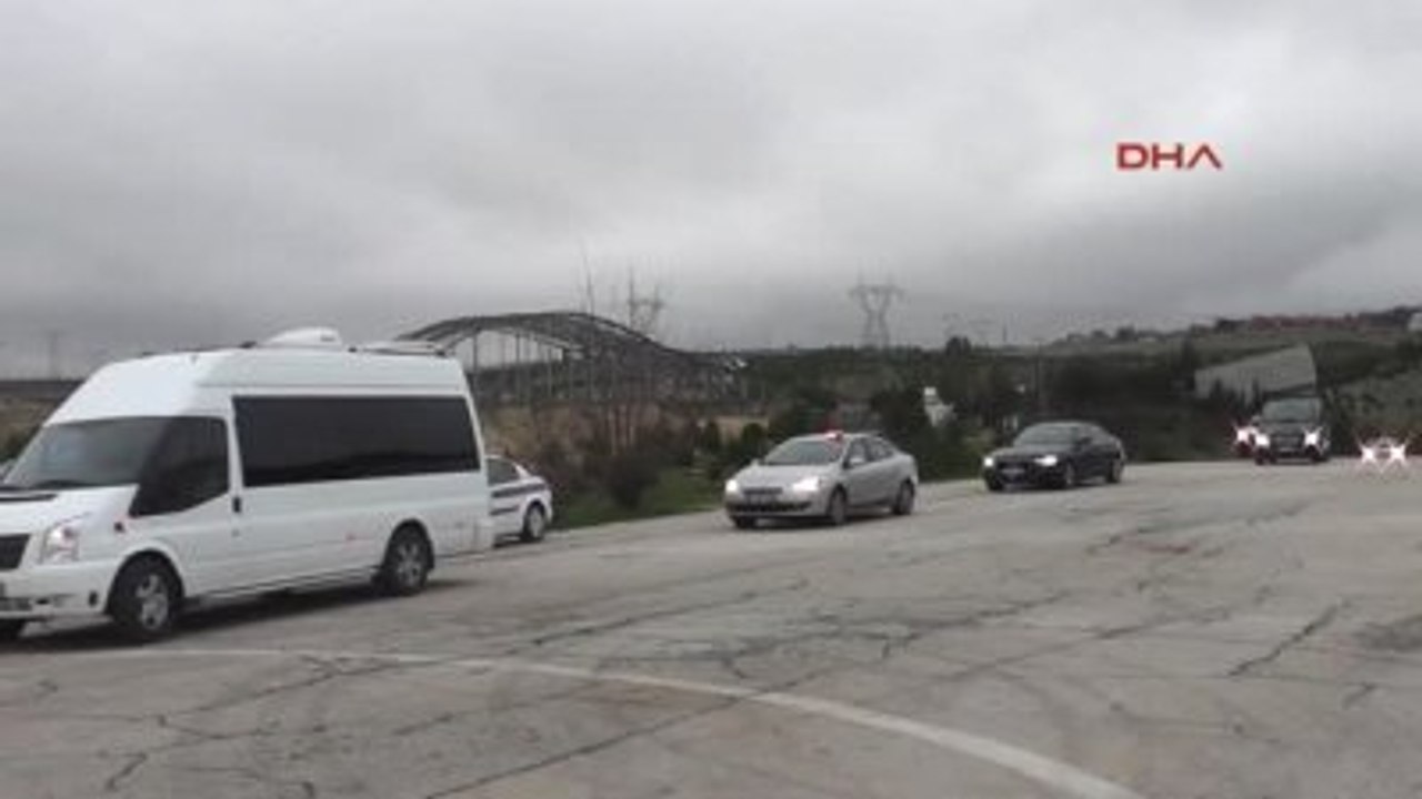 Gaziantep - Nizip - Hollanda Dışişleri Bakanı Bert Koenders Çadırkentte Suriyelileri Ziyaret Etti 2