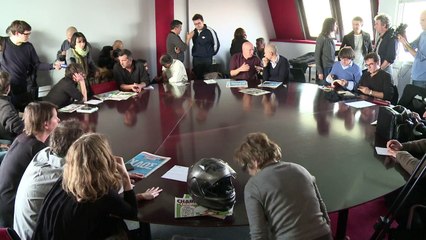 Francia pierde a maestros del humor