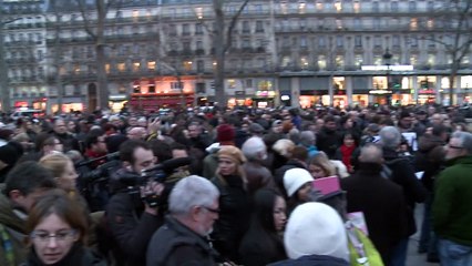 Cidadãos franceses reagem ao ataque