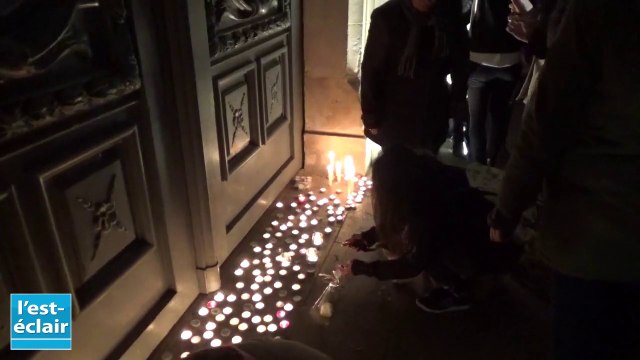 Un millier de personnes rassemblées à Troyes en hommage aux victimes de Charlie Hebdo