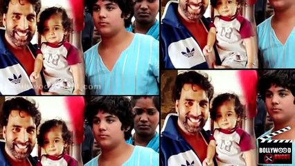 Ak$hay Kumar & Twinkle CAUGHT Getting CO$Y In $outh Africa