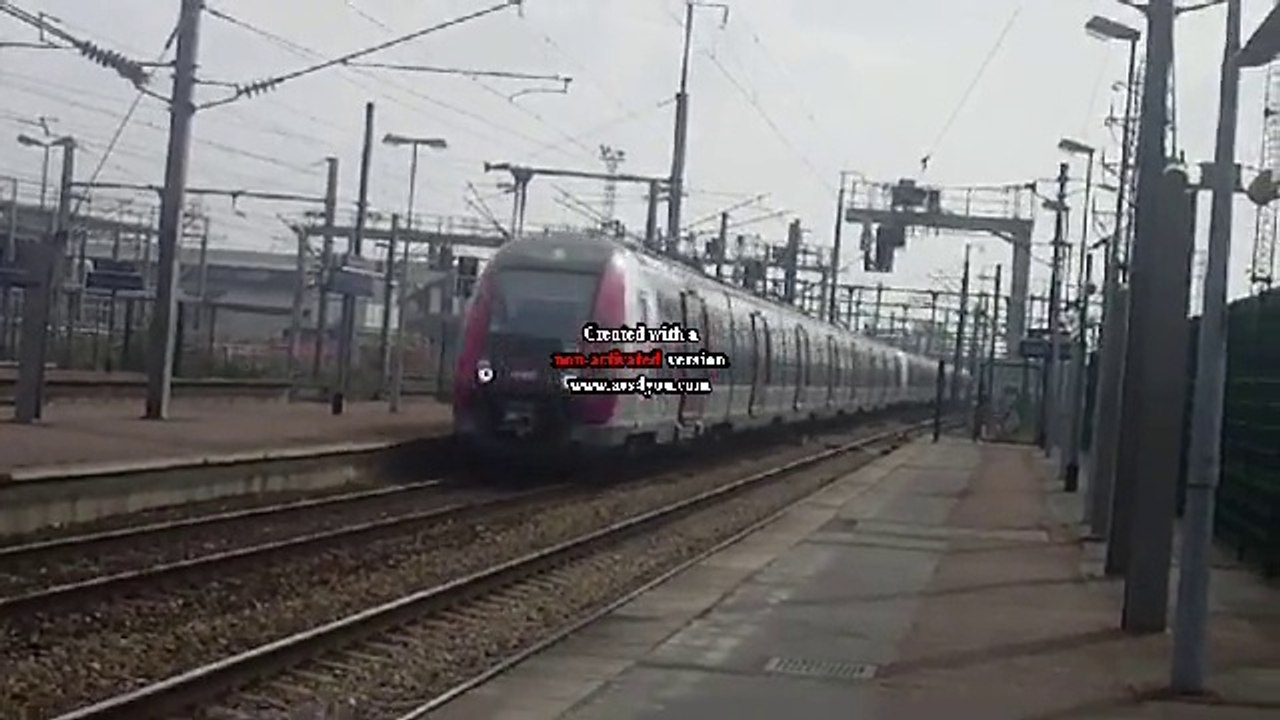 Z50000,RER D,Ter et Tgv en gare de Saint-Denis