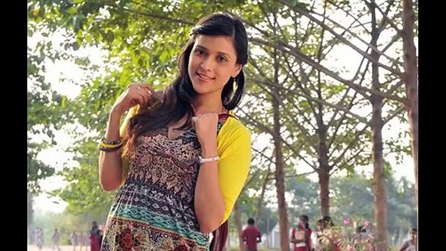 Zid First Look ft Priyanka Chopra Sister Barbie Handa