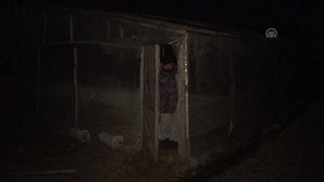 Çiftçiler Seralarda Don Nöbeti Tuttu