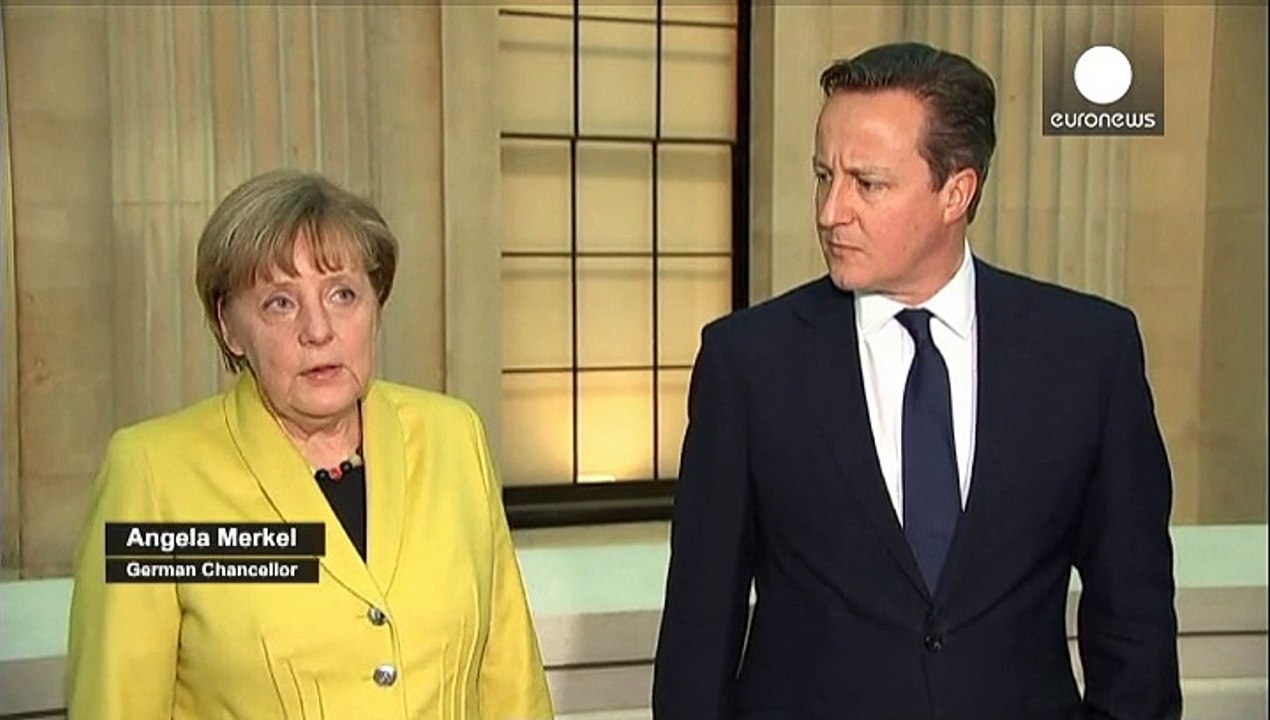 Παγκόσμιο κύμα αλληλεγγύης για την αιματηρή επίθεση στο Παρίσι