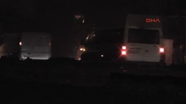 Şırnak Silopi PKK Yandaşları Silopi?de İpek Yolu'nu Kapattı