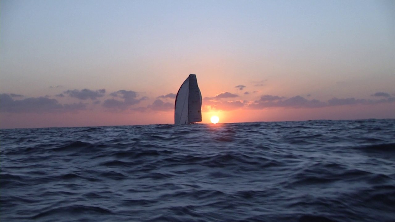 Barcelona World Race 20142015 : 03 January 2015 RACE DAY 4