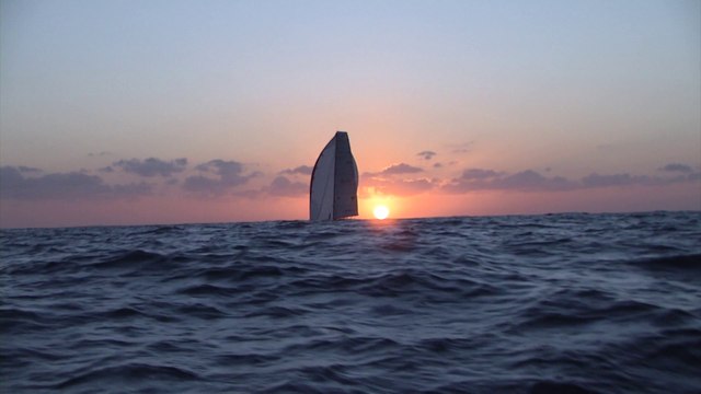 Barcelona World Race 20142015 : 03 January 2015 RACE DAY 4