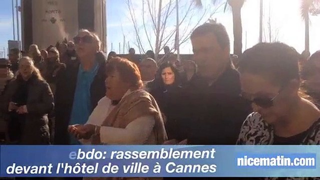 Charlie Hebdo: rassemblement devant l'hôtel de ville à Cannes