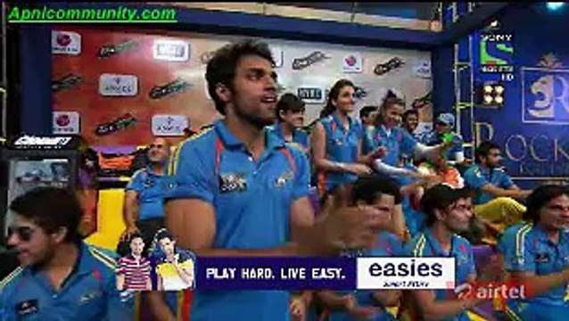 Box Cricket League-8th Jan 2015-pt3- Apnicommunity.com