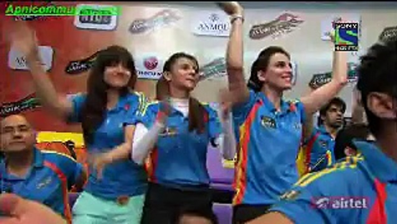 Box Cricket League-8th Jan 2015-pt5-www.Apnicommunity.com