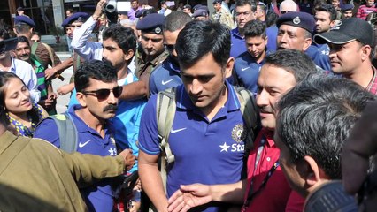 Virat Kohli's Reaction on Dhoni's Retirement