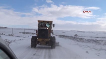 Siverek'teki Hastaya Karlı Yollar Açılarak Ulaşıldı