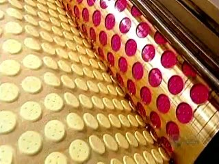 How Its Made - 209 Marshmallow Cookies