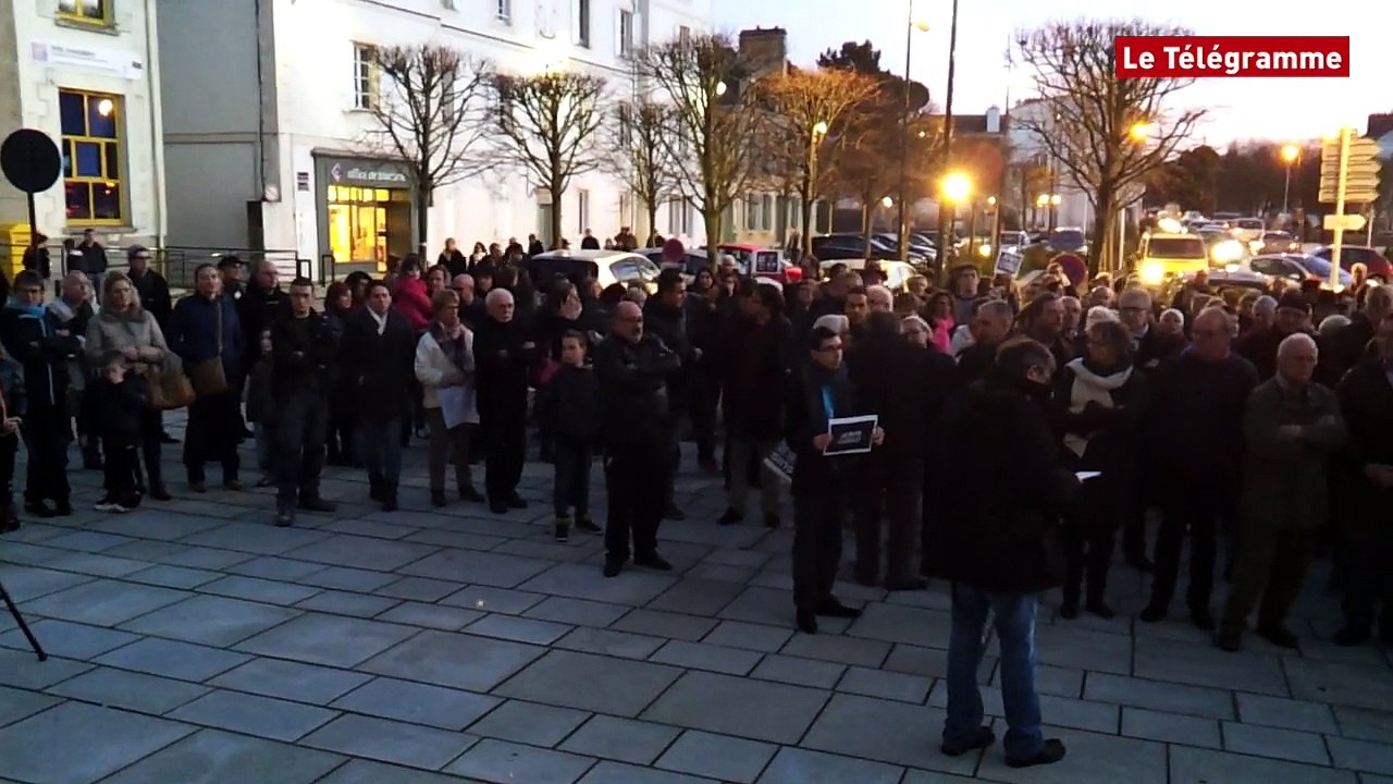Quimperlé. Charlie Hebdo : un rassemblement de 2000 personnes